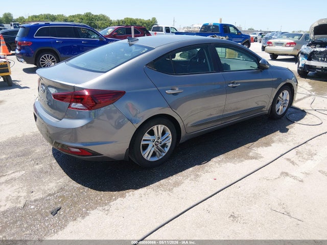 Hyundai ELANTRA Value Edition