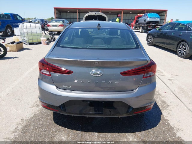 Hyundai ELANTRA Value Edition