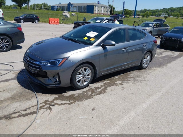 Hyundai ELANTRA Value Edition