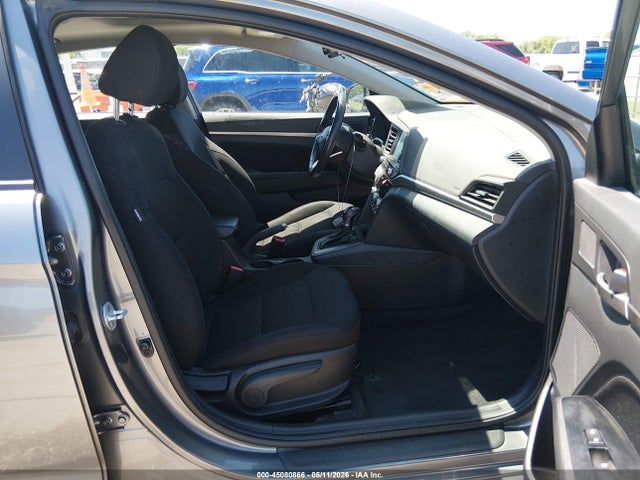 Hyundai ELANTRA Value Edition