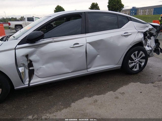 Nissan Altima S Fwd