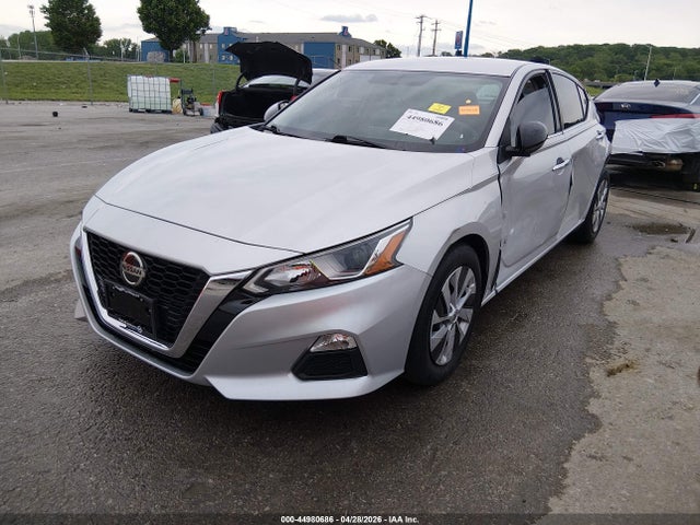 Nissan Altima S Fwd