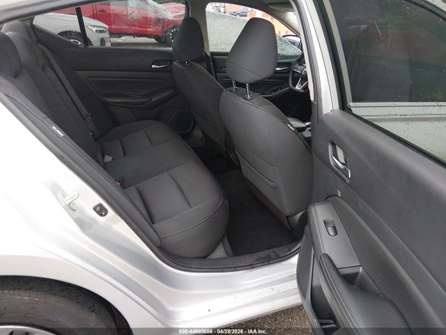 Nissan Altima S Fwd
