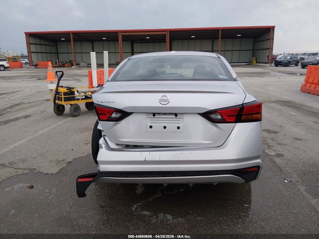 Nissan Altima S Fwd