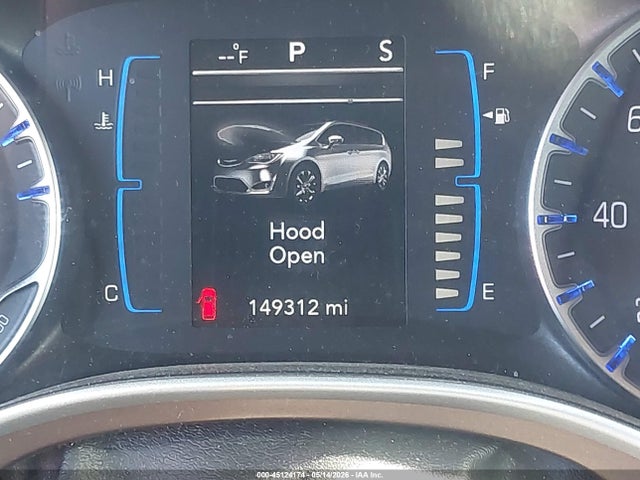 Chrysler Pacifica Touring-l