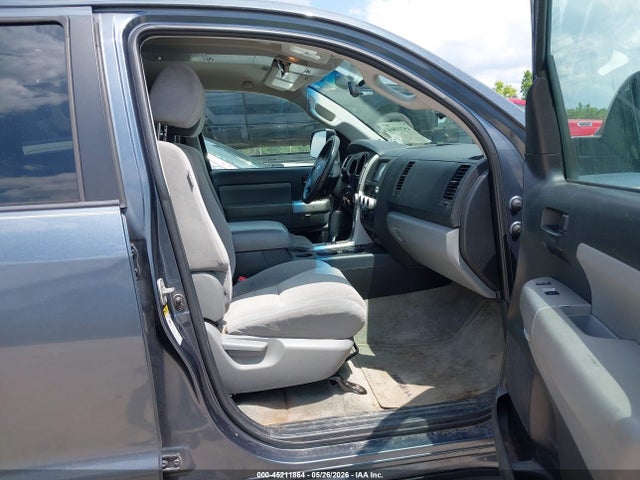 Toyota Sequoia Sr5 4.7l V8