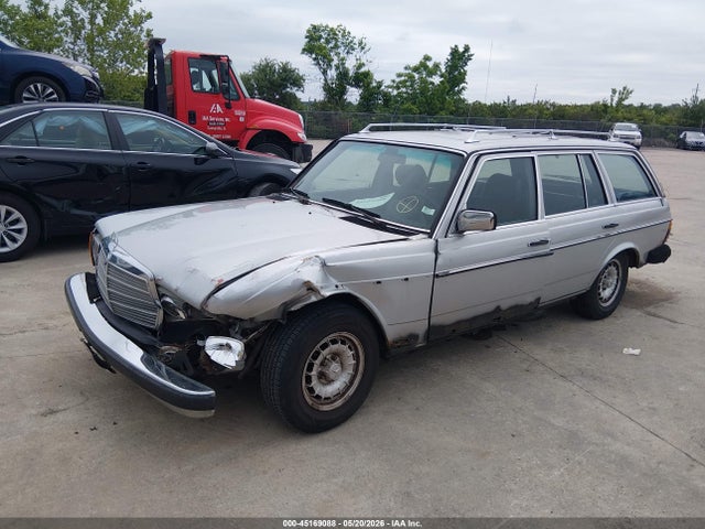 Mercedes-Benz 300 Tdt