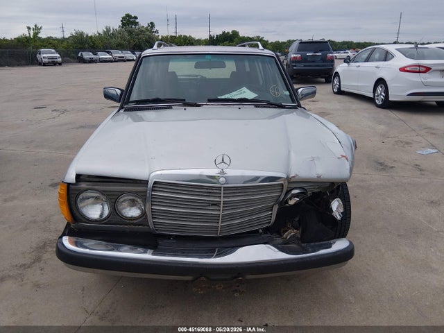 Mercedes-Benz 300 Tdt