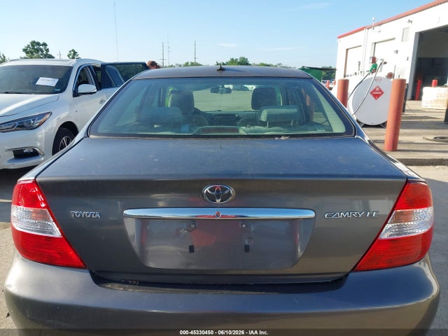 Toyota Camry Le