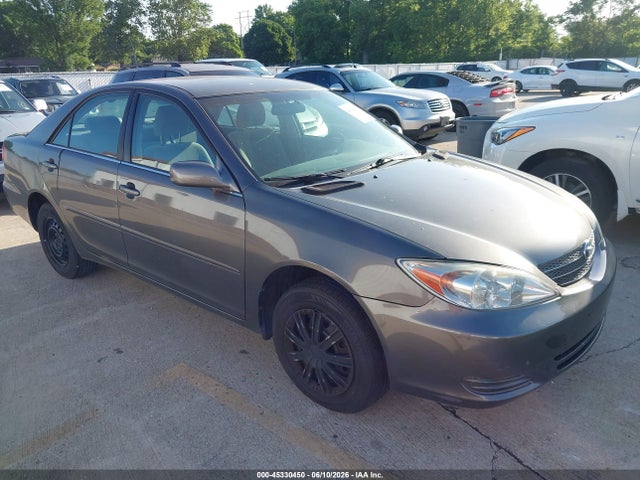 Salvage Toyota Camry Image