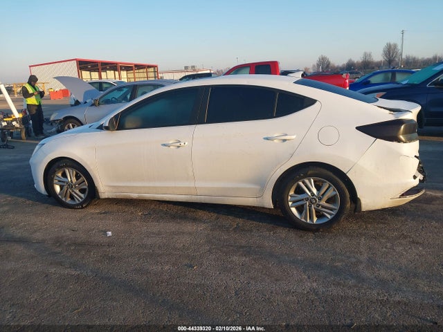 Hyundai ELANTRA Value Edition