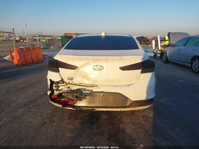 Hyundai ELANTRA Value Edition