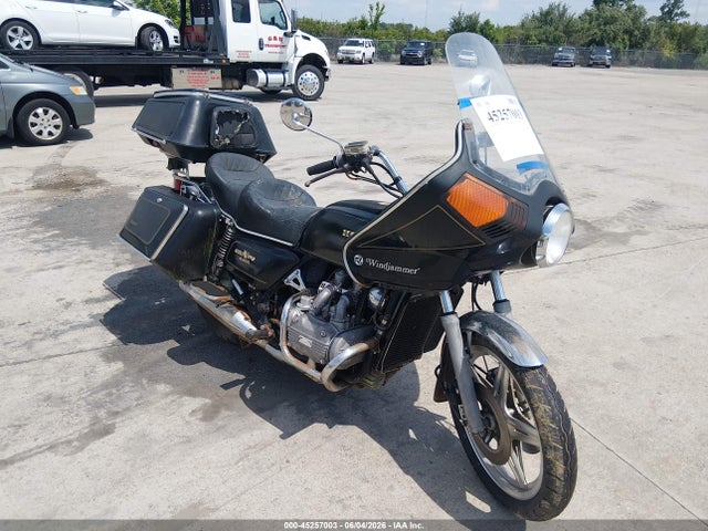Salvage Honda Gold Wing Image