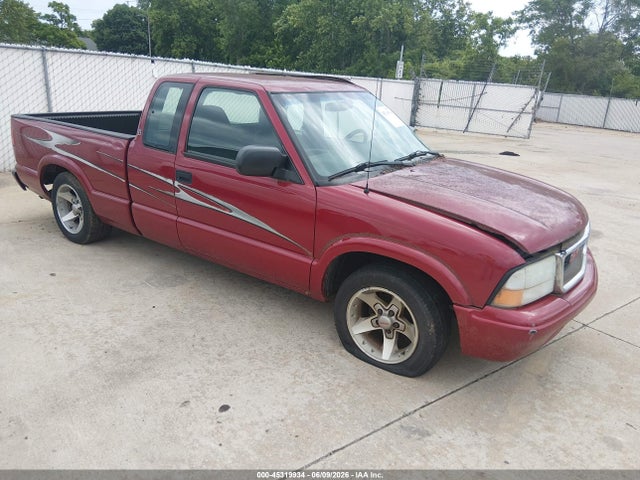 Salvage GMC Sonoma Image