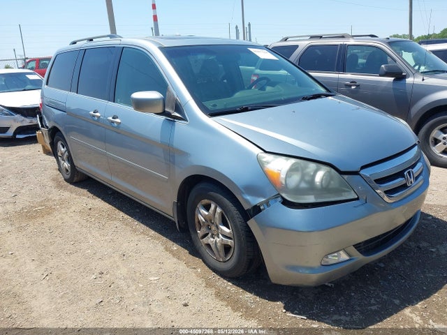 Salvage Honda Odyssey Image
