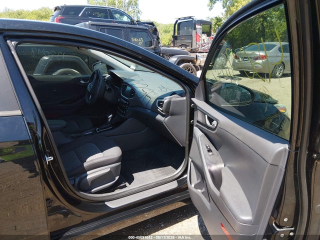 Hyundai Ioniq Blue