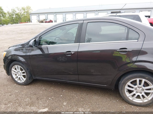 Chevrolet Sonic Lt Auto