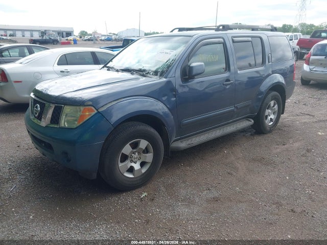 Nissan Pathfinder Le