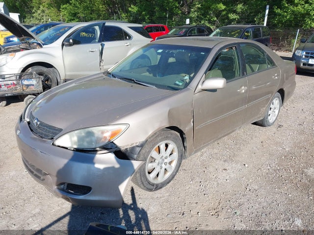 Toyota Camry Xle V6