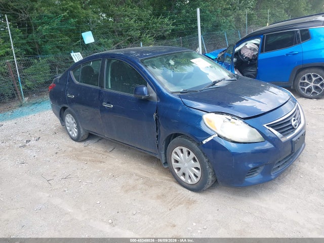 Salvage Nissan Versa Image