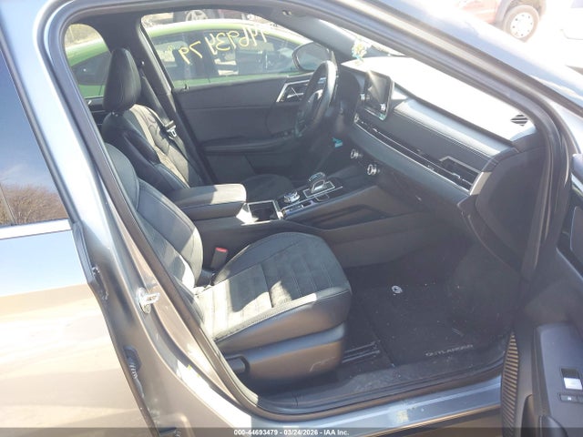 Mitsubishi Outlander Black Edition S-awc