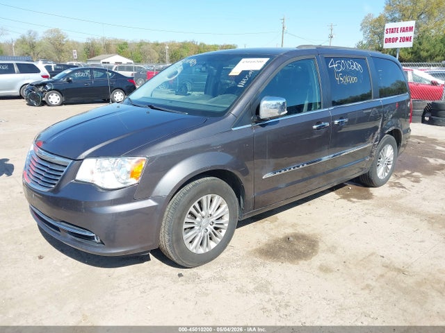 Chrysler Town & Country Touring-l