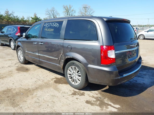 Chrysler Town & Country Touring-l