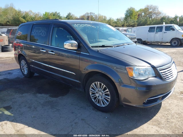 Salvage Chrysler Town & Country Image