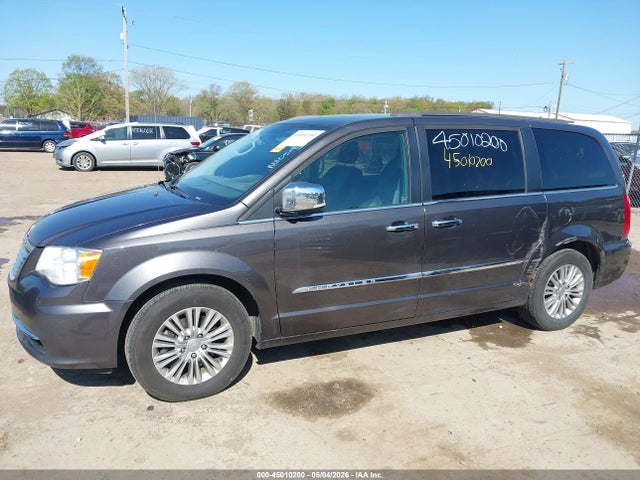Chrysler Town & Country Touring-l