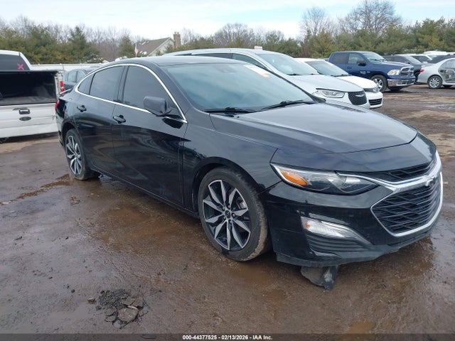 Salvage Chevrolet Malibu Image