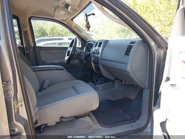 Dodge Dakota Slt