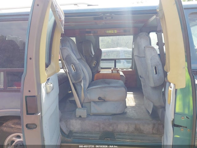 Dodge Ram Van B250