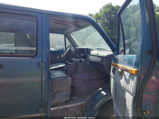 Dodge Ram Van B250