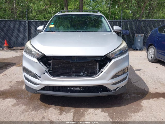 Hyundai TUCSON Se