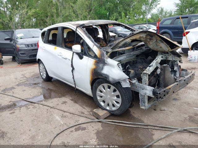 Salvage Nissan Versa Image