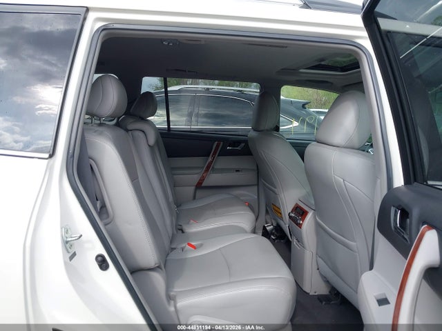 Toyota Highlander Limited V6