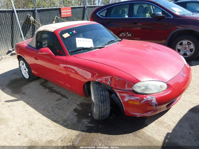 Salvage Mazda MX-5 Miata Image