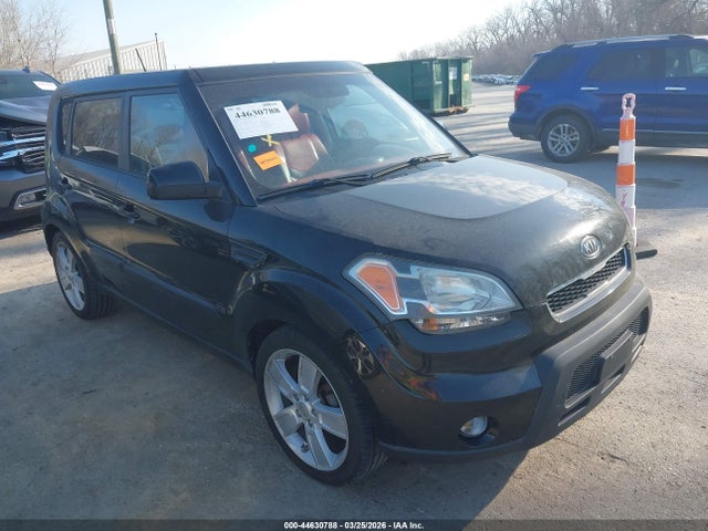 Salvage Kia Soul Image