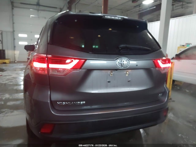 Toyota Highlander Se