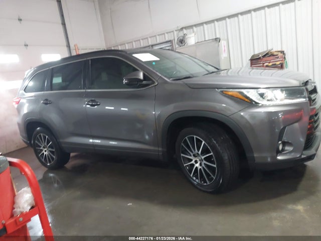 Toyota Highlander Se