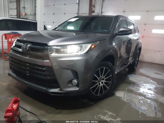 Toyota Highlander Se
