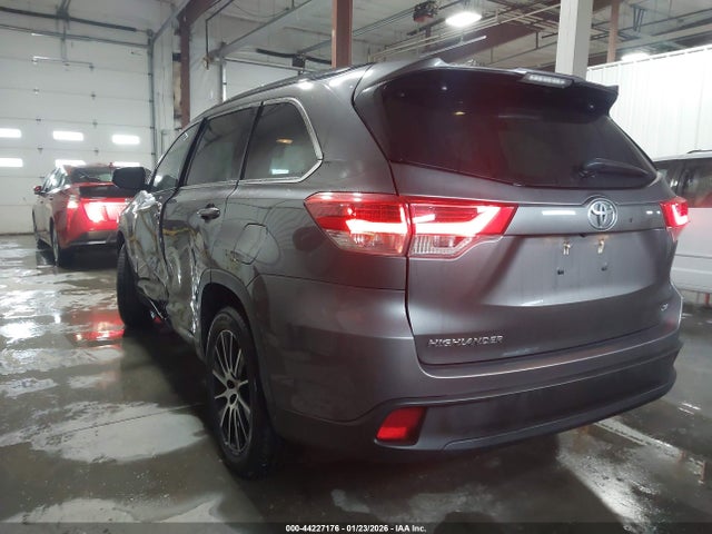 Toyota Highlander Se