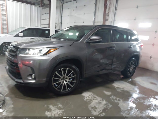 Toyota Highlander Se
