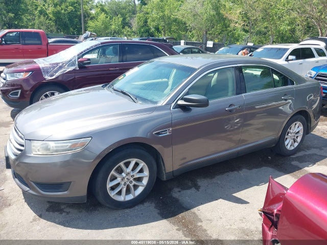 Ford Taurus Se