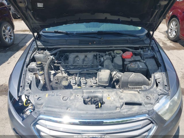 Ford Taurus Se