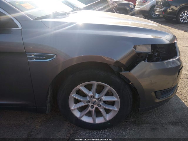 Ford Taurus Se
