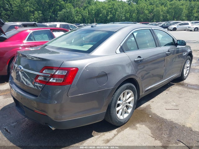 Ford Taurus Se