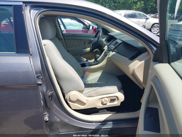 Ford Taurus Se
