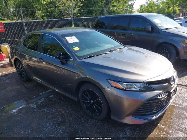 Salvage Toyota Camry Image