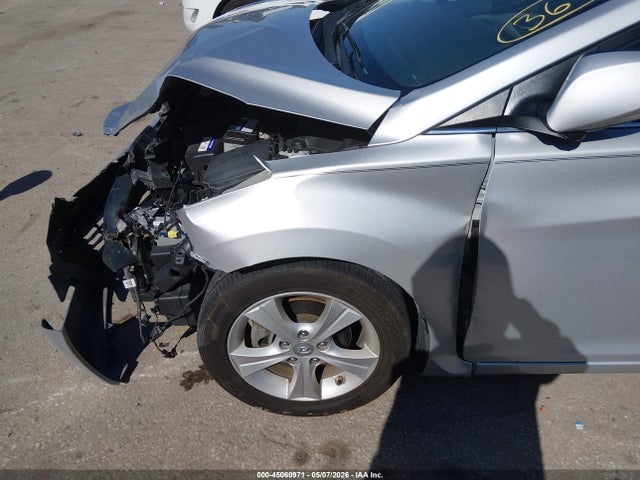 Hyundai ELANTRA Value Edition